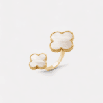 Magic alhambra with twine finger ring